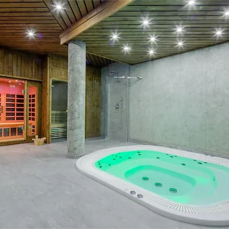 Lucylla Apart & Apartament 16